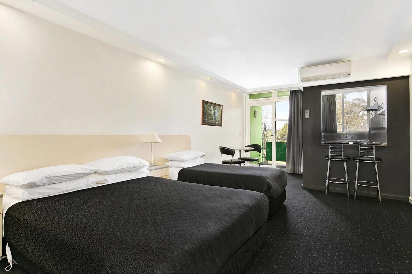 Melbourne'S Princes Park Hotel Buitenkant foto